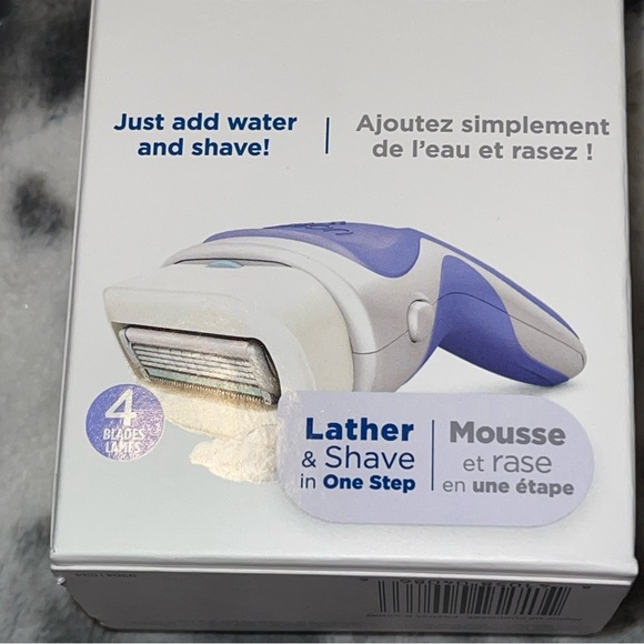 Schick Intuition Razor - Picture 7 of 9